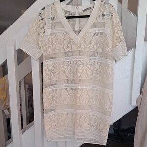 Animale From Brazil White VNeck Lace Sheath Dress Sz38 EUC